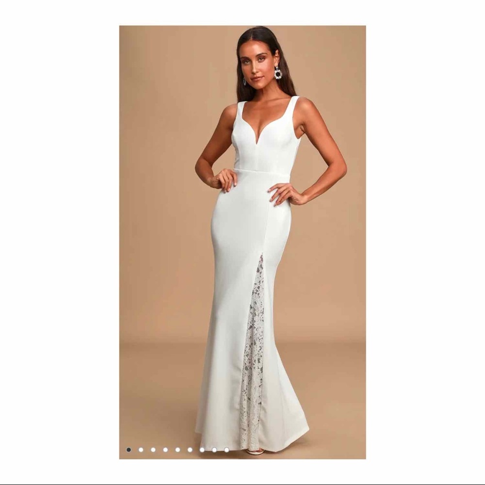Take a Vow White Lace Sleeveless Mermaid Maxi NWT